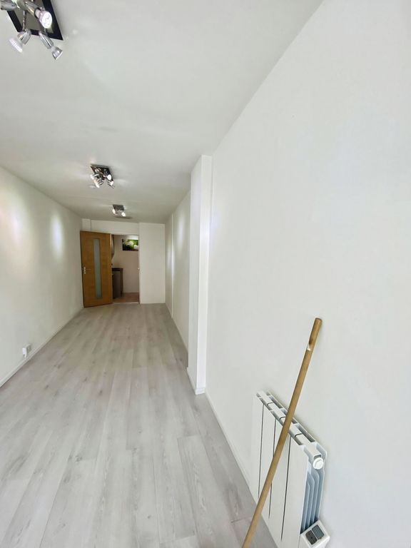 Property photo 3 of 42