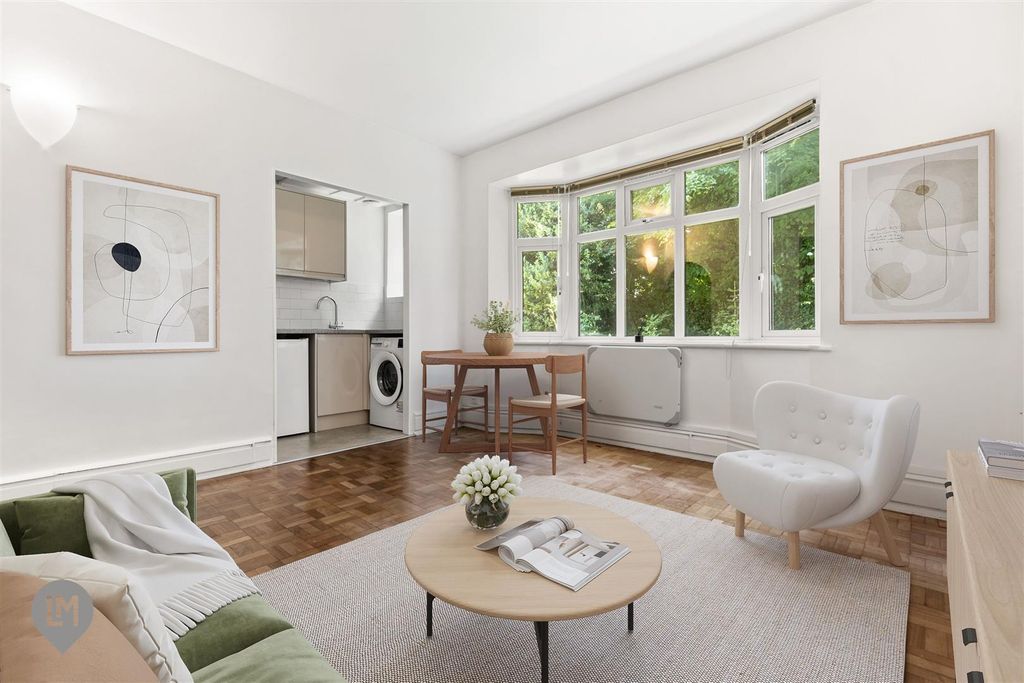 Property photo 1 of 7 Living Dining Room Lm.Jpg