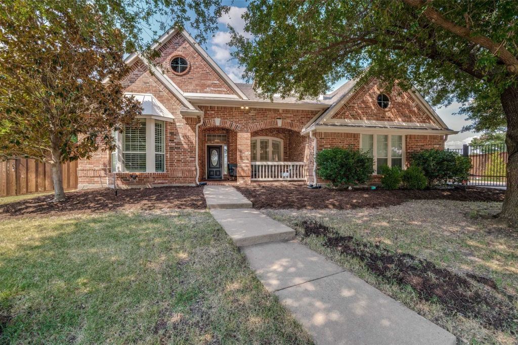 Property photo 1 of 31