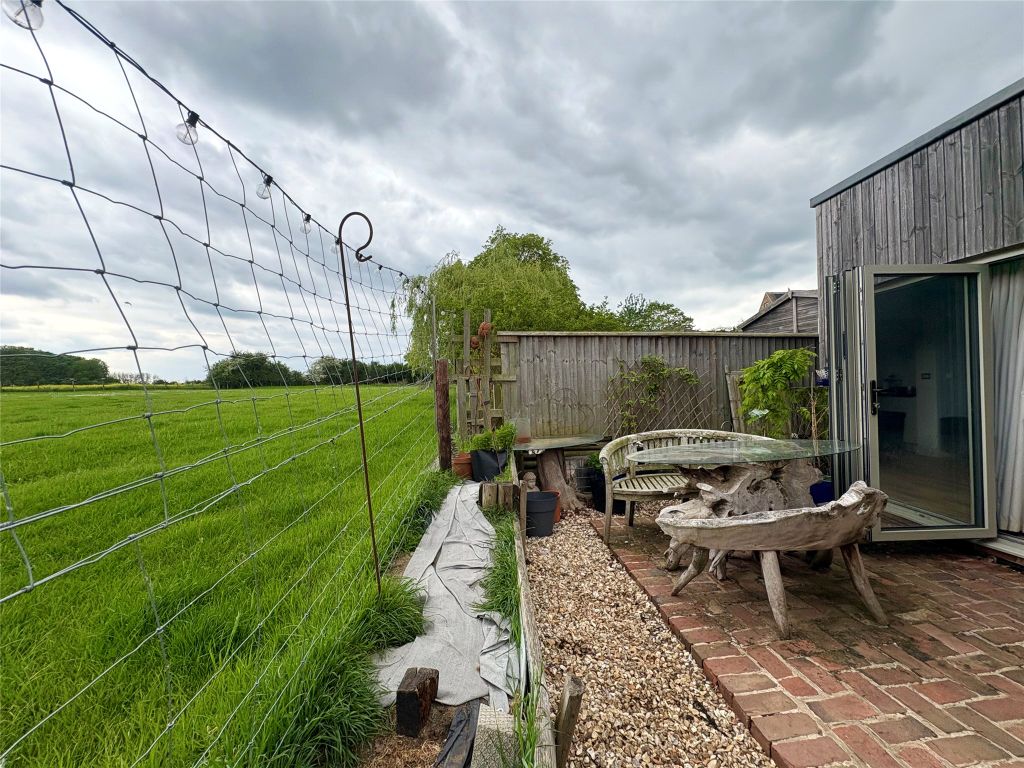 Property photo 2 of 12 Picture No. 28