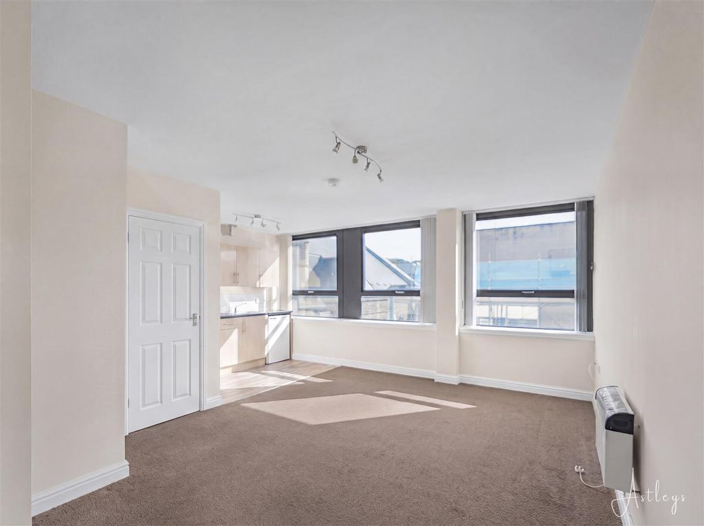 Property photo 2 of 7 Open Plan Living