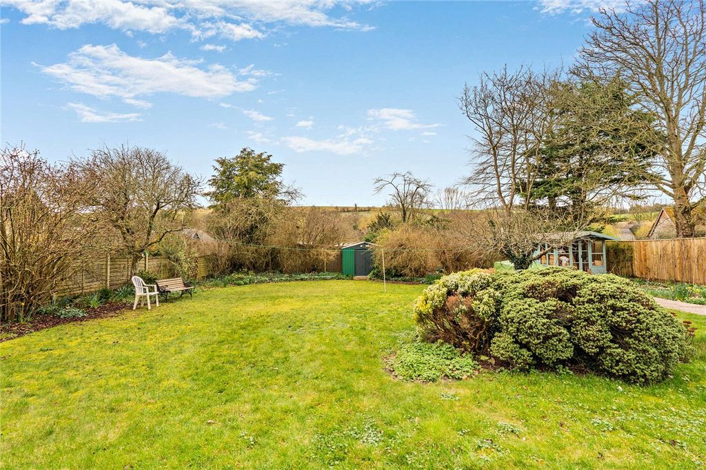 Property photo 2 of 18 Picture No. 13