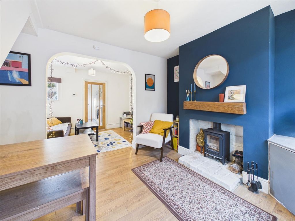 Property photo 3 of 14