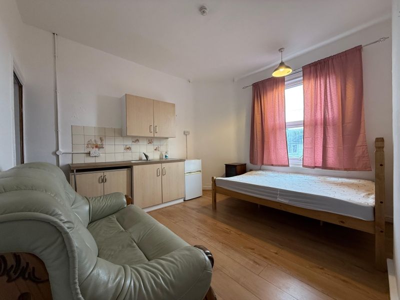 Property photo 2 of 4