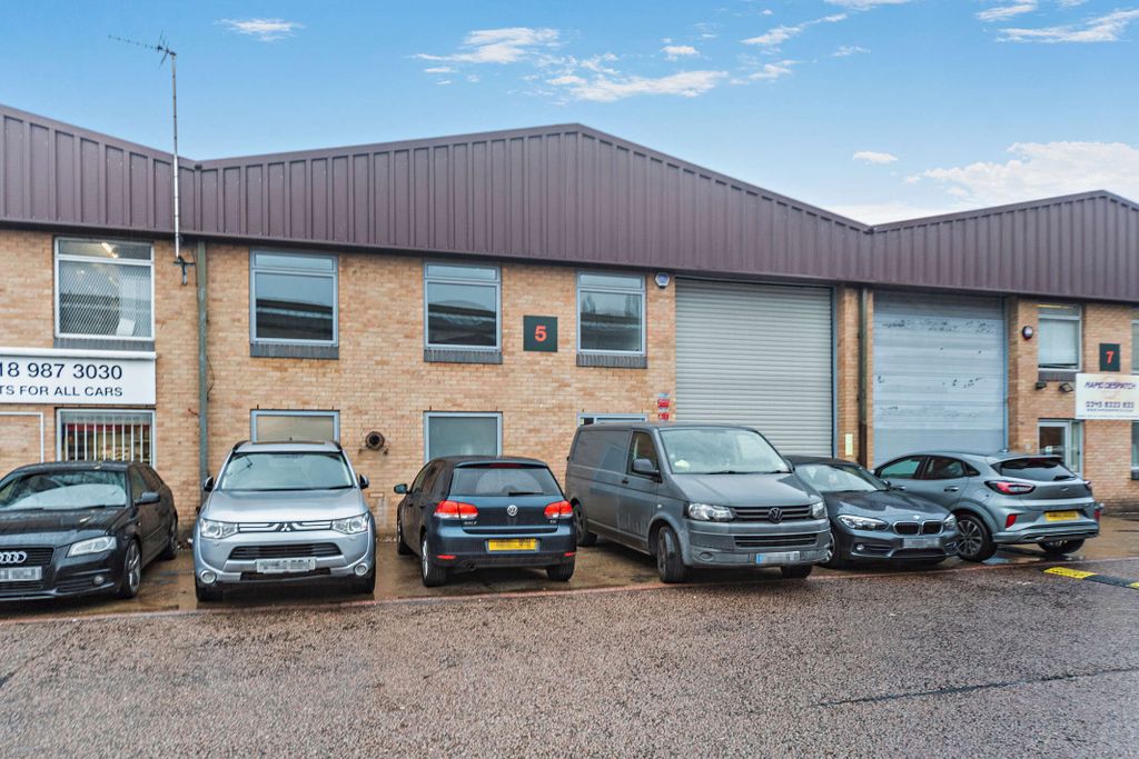 Property photo 2 of 19