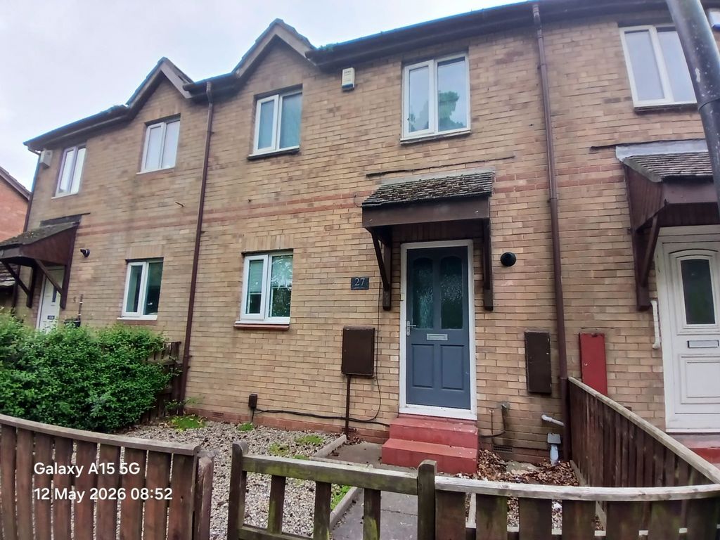 Property photo 1 of 10 27 Hart Lane 12.05 (3)