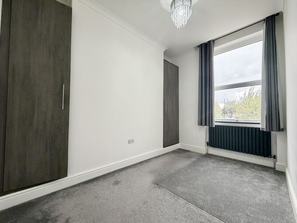 Property photo 3 of 8 Bedroom