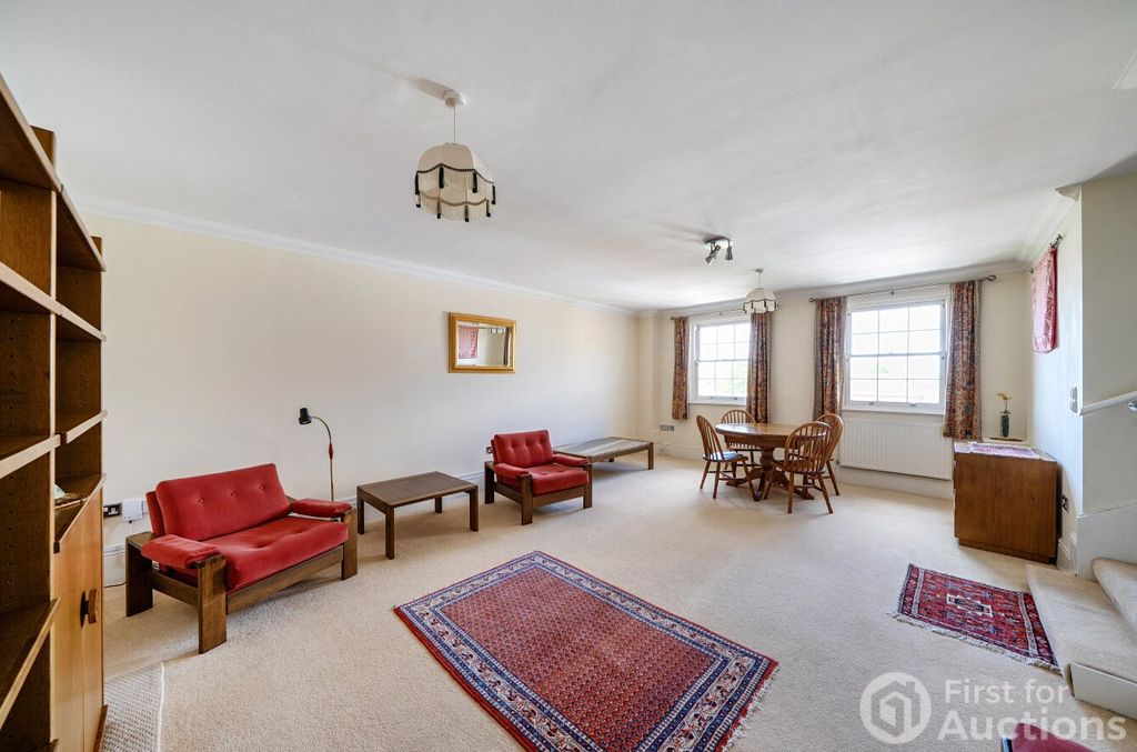 Property photo 3 of 14 3