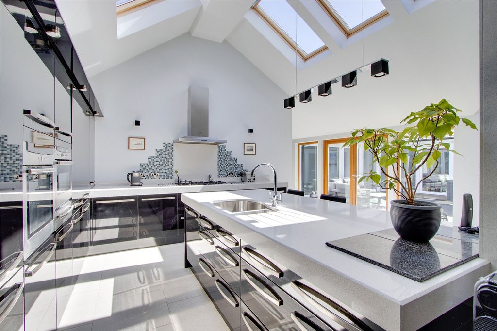 Additional image 6 of 4 bed detached house for saleEast Mains Farm, Craichie, By Forfar, Angus DD8