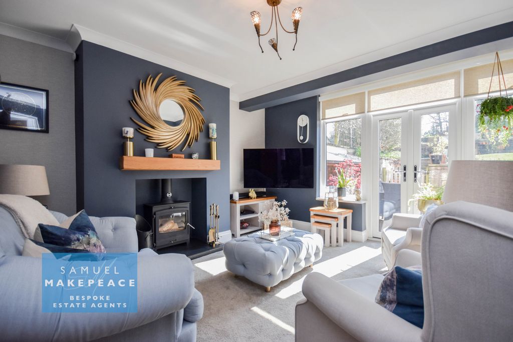 Property photo 2 of 44 Gallery