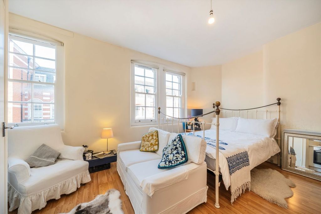 Property photo 2 of 4