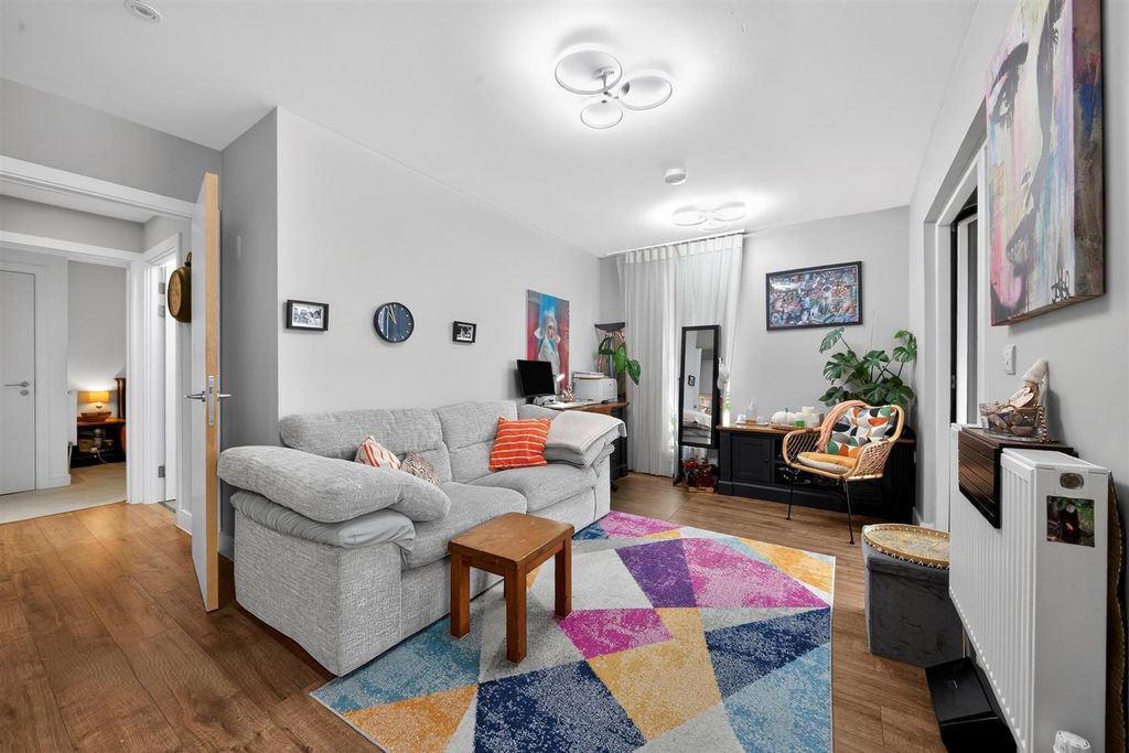 Property photo 1 of 12 Nfy1088177.Jpg