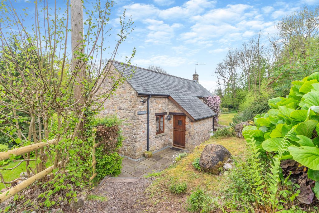 Property photo 1 of 29