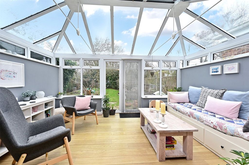 Property photo 3 of 20 Picture No. 12