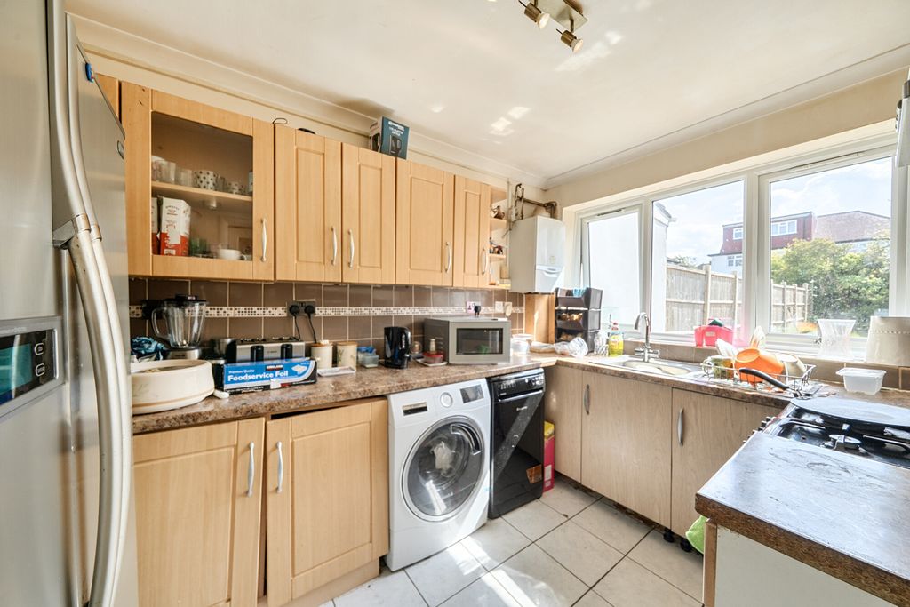 Property photo 3 of 20 1510165-14-6A8c31...
