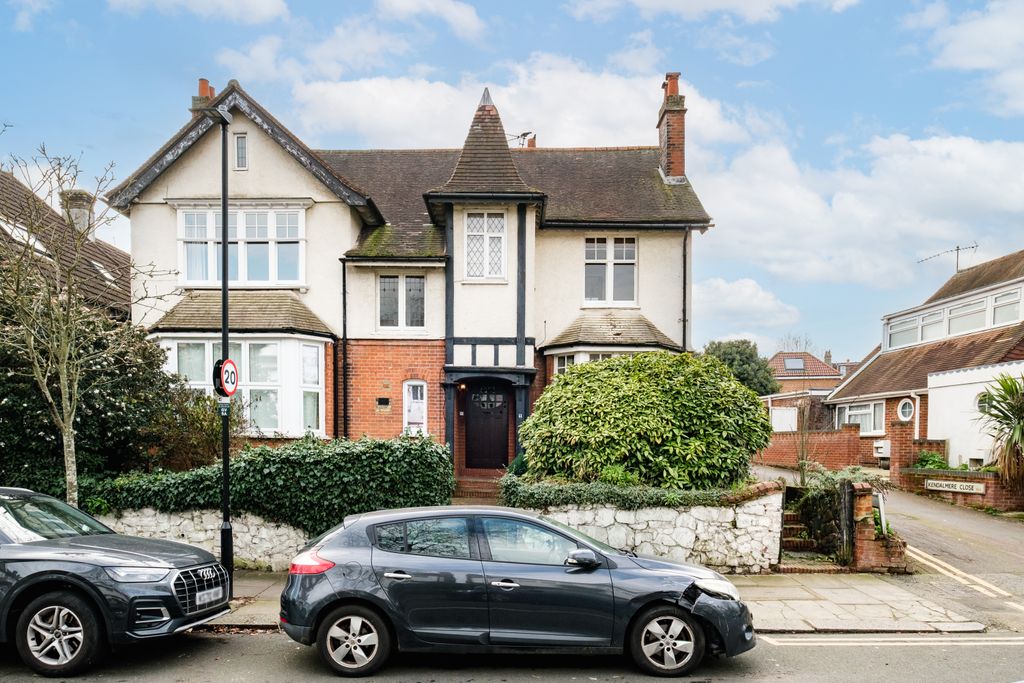 Property photo 2 of 16