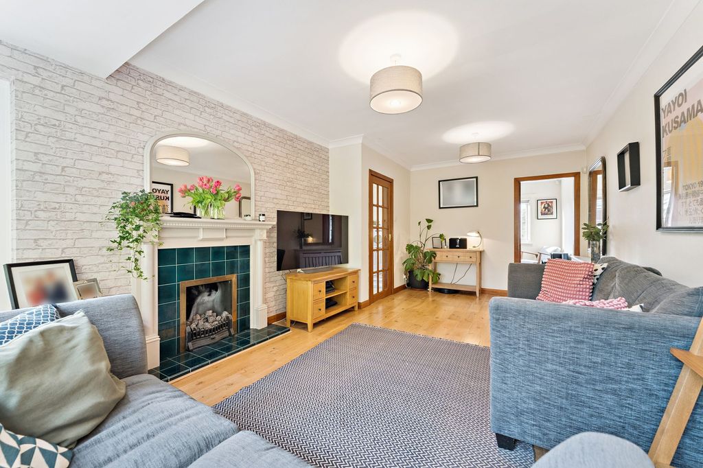 Property photo 3 of 29