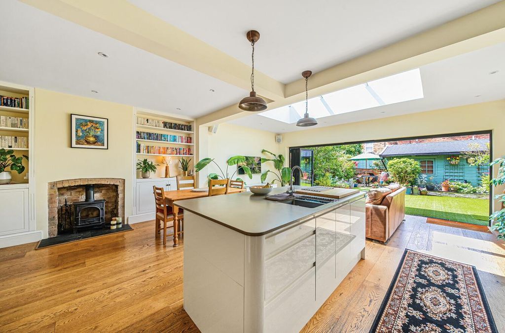 Property photo 3 of 22 666c126F51d2c-l-1141783 (24).Jpg