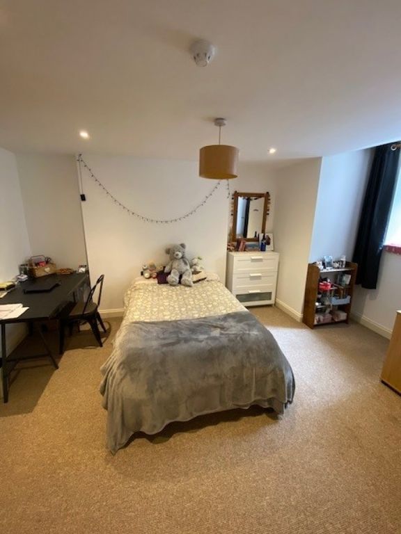 Property photo 3 of 17 768.Pagespeed.ce.Bgmdysxft9