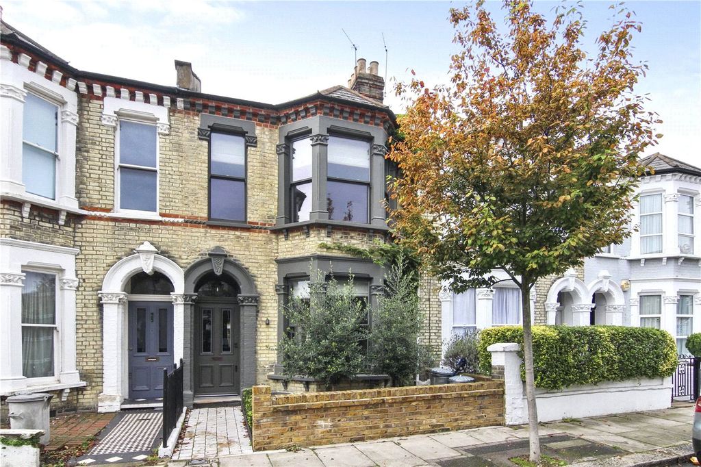 Property photo 3 of 10 Picture No. 01