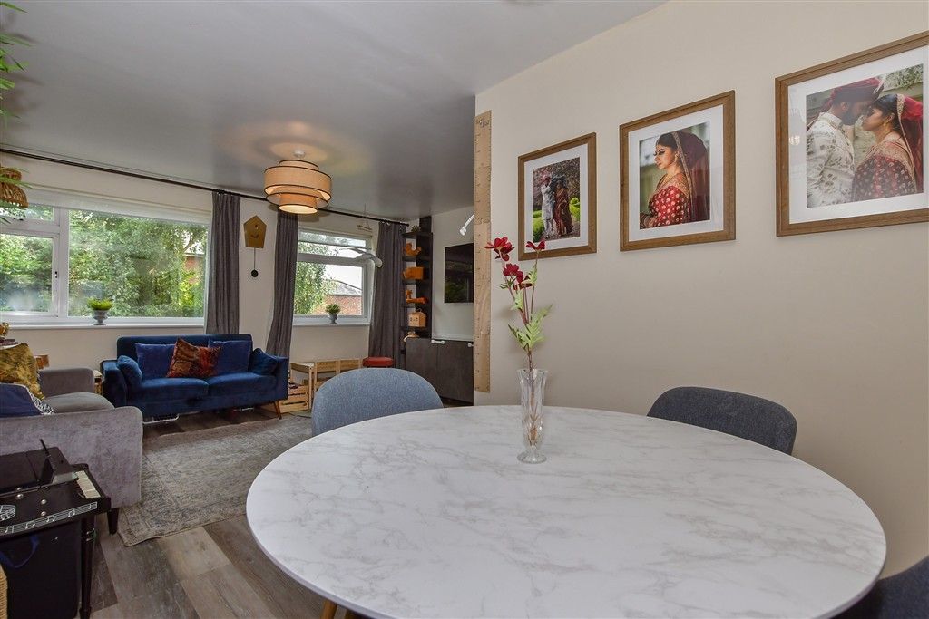 Property photo 3 of 11 Kitchen/Diner