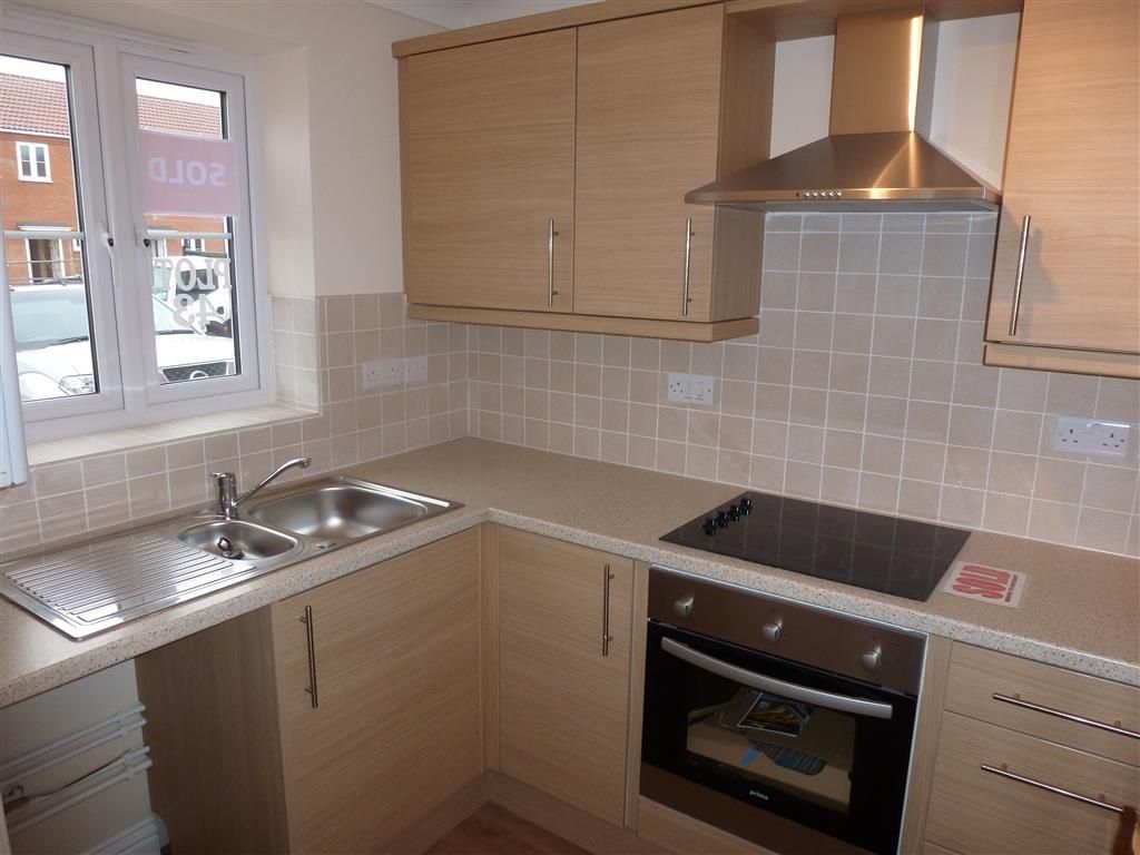 Property photo 2 of 7 Kitchen