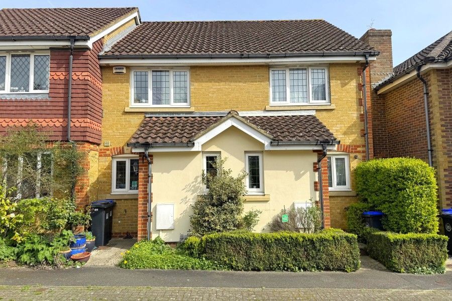 Property photo 1 of 8