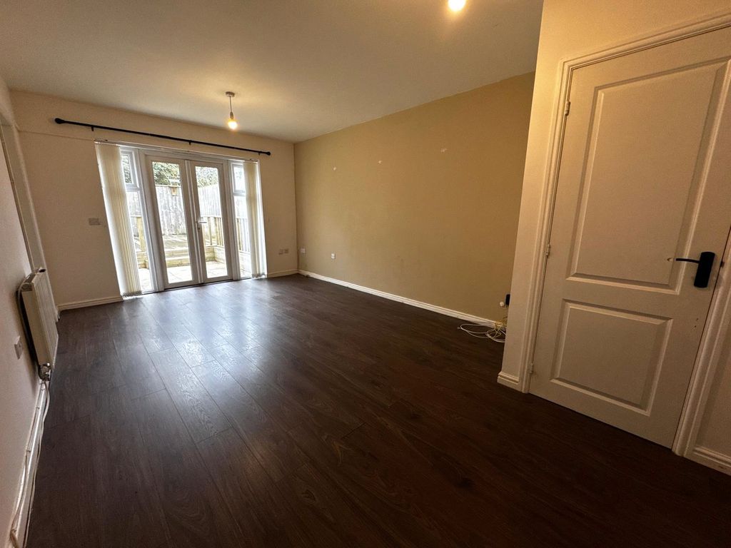 Property photo 3 of 18 Picture No. 25