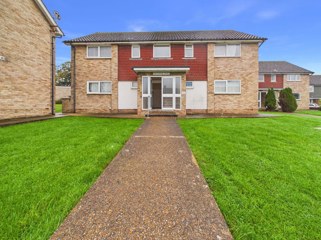 Property photo 1 of 8 Front