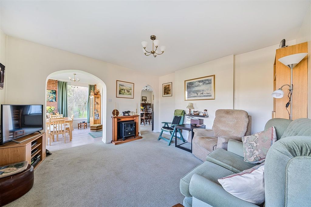 Property photo 2 of 19
