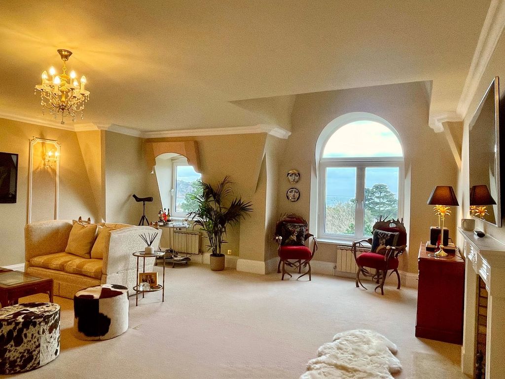 Additional image 4 of 3 bed flat for saleApt 10 Chateau Des Roches, St Brelade JE3