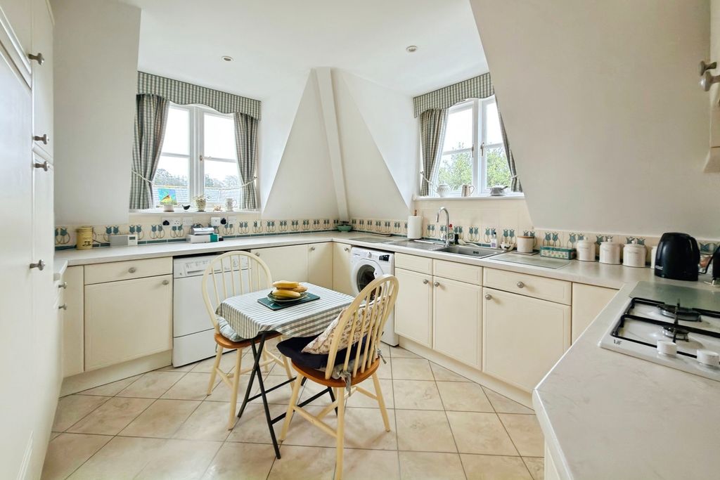 Property photo 3 of 18 Pbox-Img.Jpg