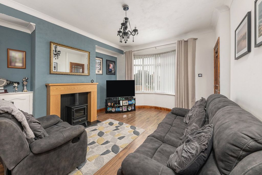 Property photo 2 of 10 Picture No. 05