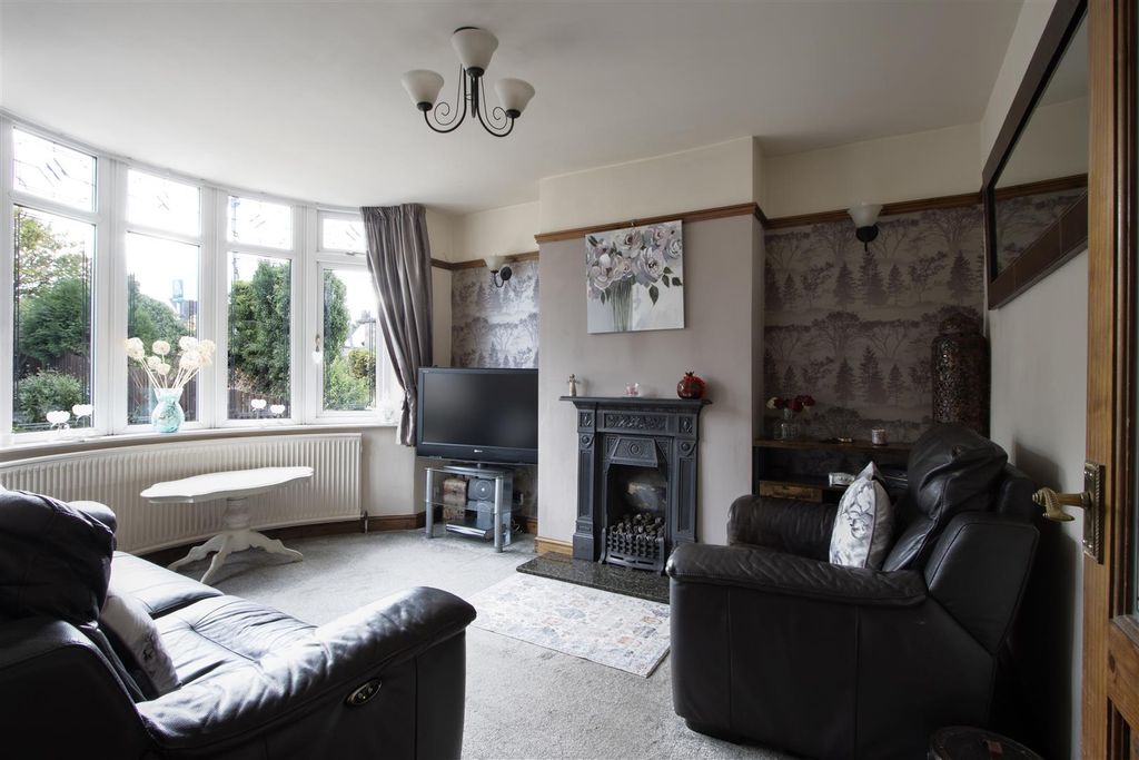 Property photo 2 of 13 Living Room