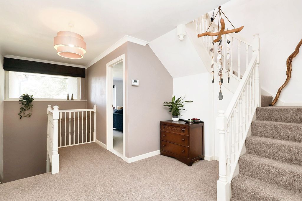 Property photo 2 of 50