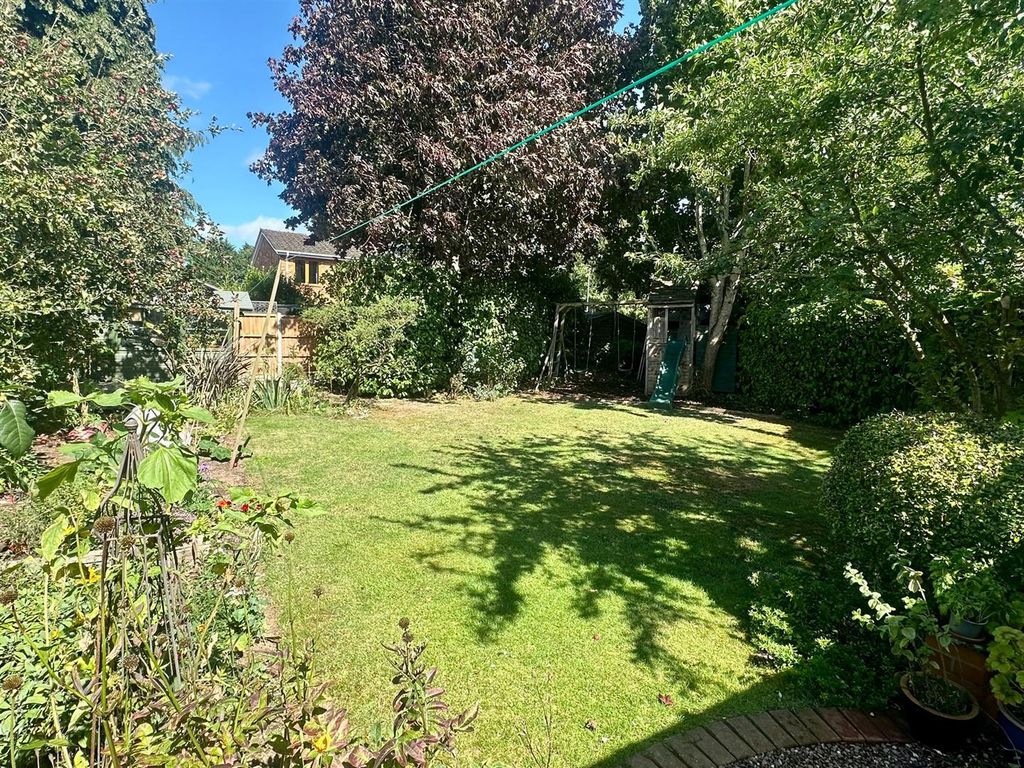 Property photo 2 of 20