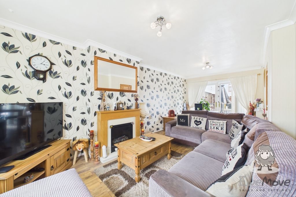 Property photo 2 of 12 13 (21)
