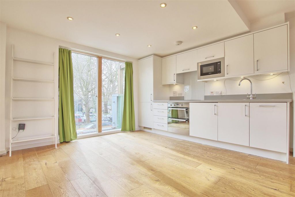 Property photo 2 of 12 Living Area 3.Jpg