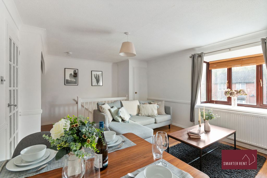 Property photo 3 of 19