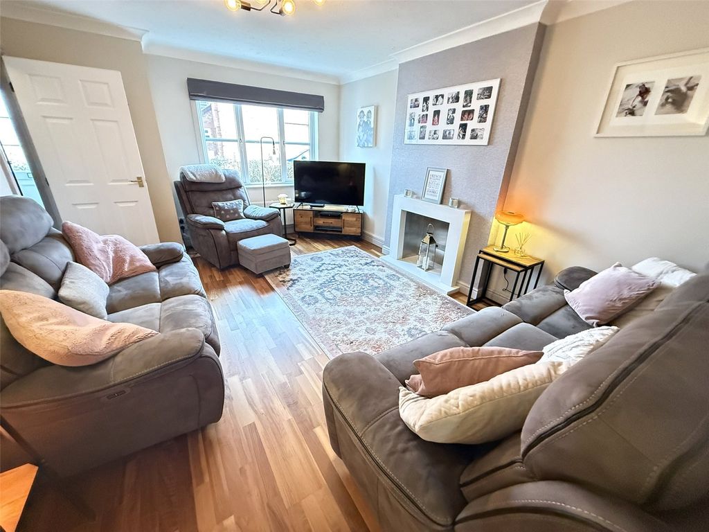 Property photo 3 of 21 Picture No. 10