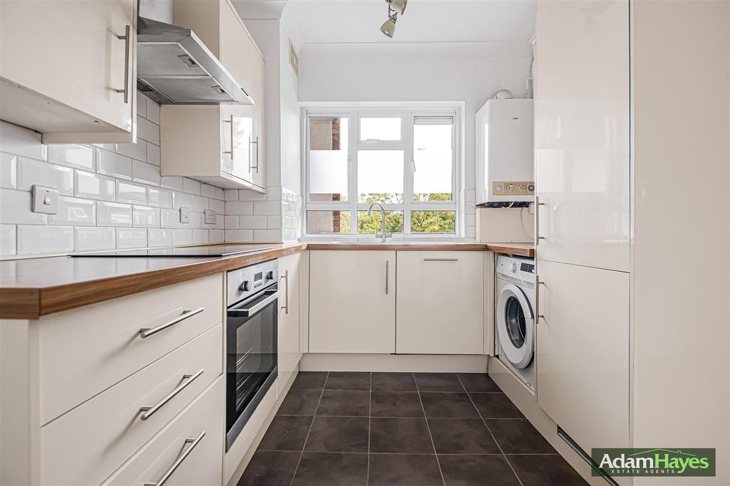 Property photo 3 of 22 5_94527_Watermarked.Jpg