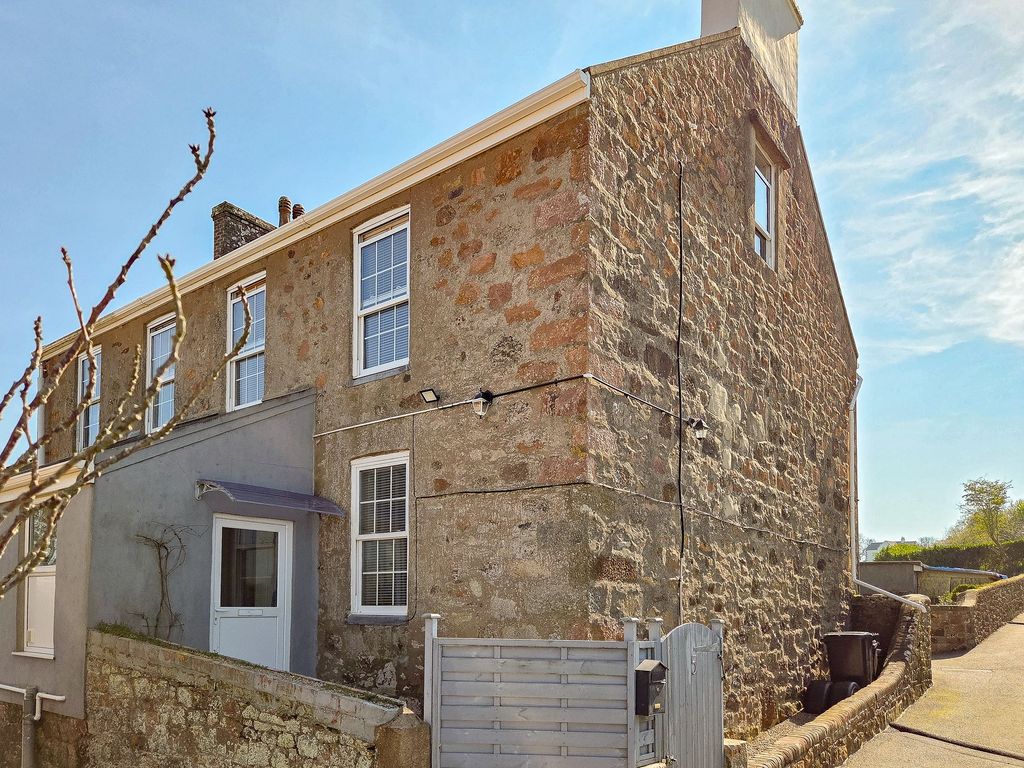 Property photo 1 of 19