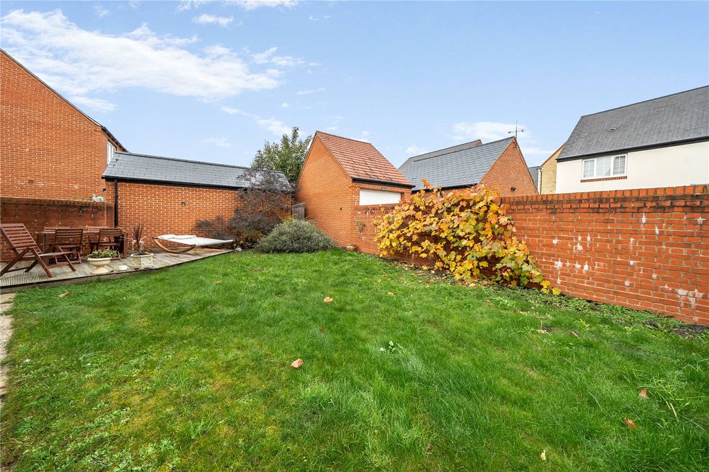 Property photo 2 of 21 Picture No. 38