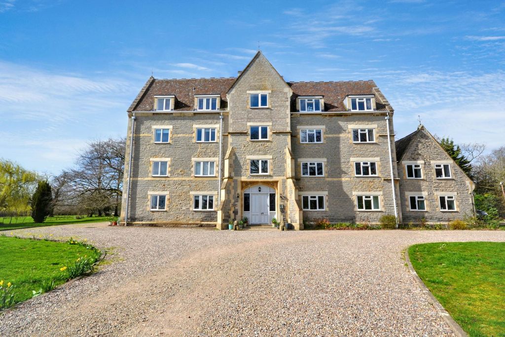Additional image 18 of 3 bed flat for saleTwyning Manor, Twyning Tewkesbury, Gloucestershire GL20