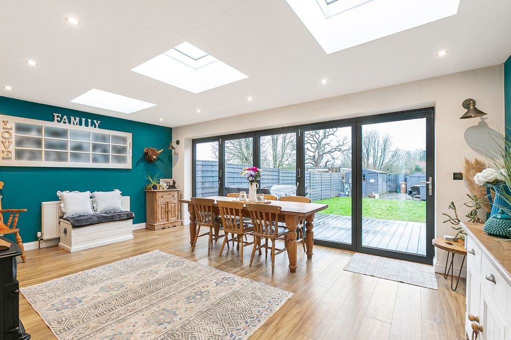 Property photo 2 of 21 Dining/Family Area