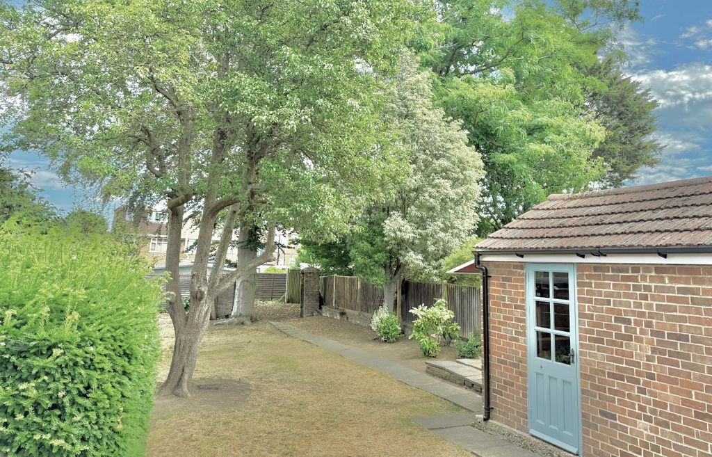 Property photo 2 of 21 Picture No. 45