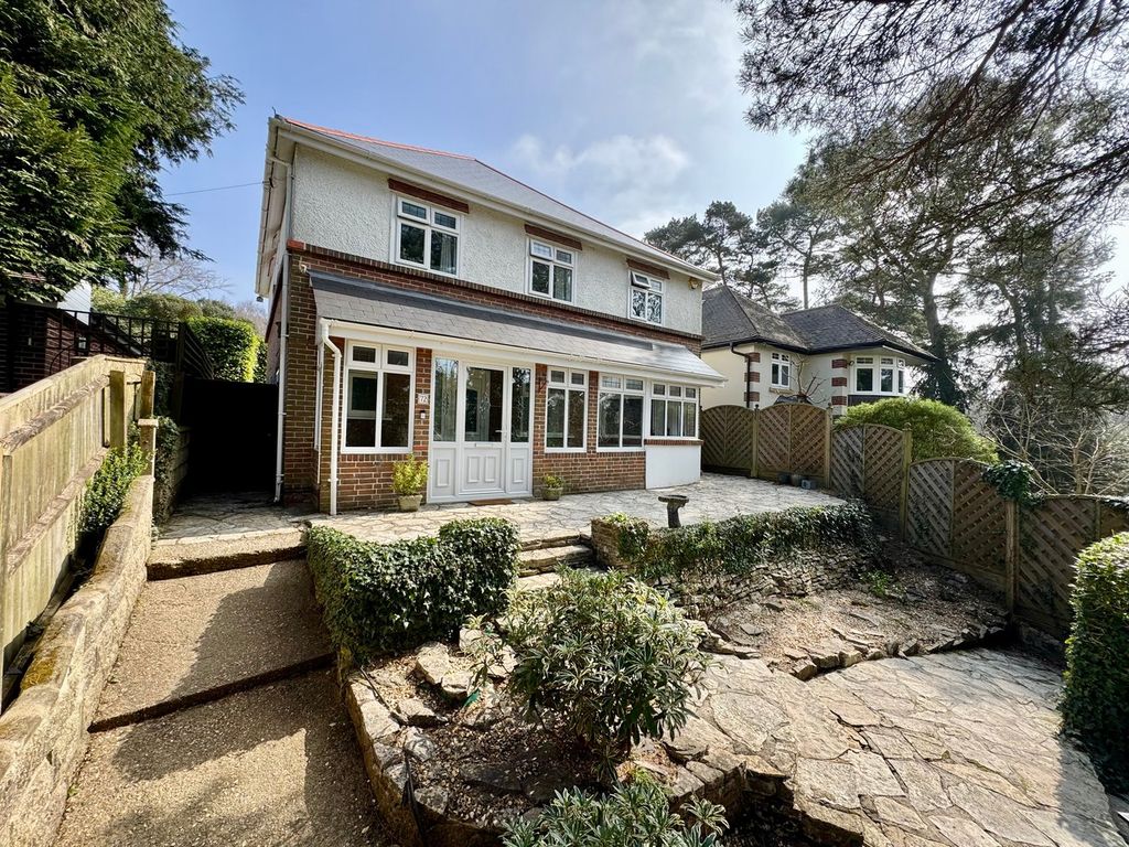 Property photo 3 of 28