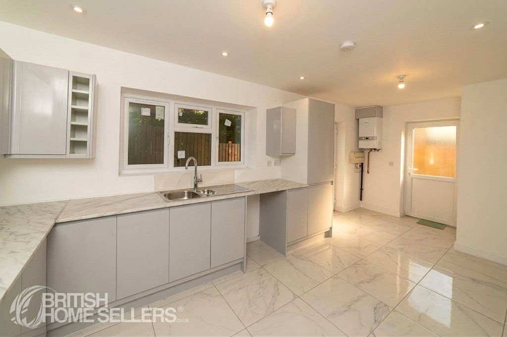 Property photo 3 of 12 Picture No. 30