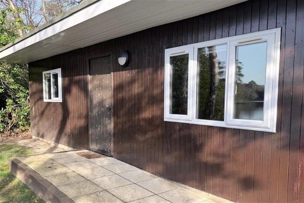 Property photo 1 of 7 (Main)