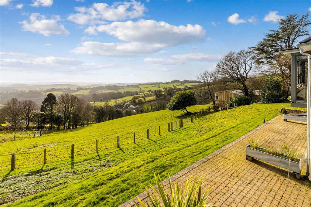 Property photo 3 of 33 View